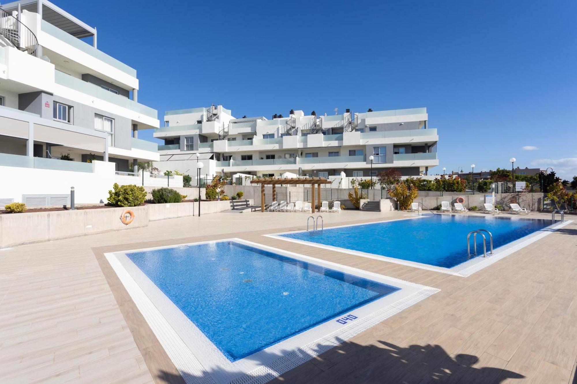 Home2Book Stylish & Relax Attic La Tejita, Pool Exterior photo